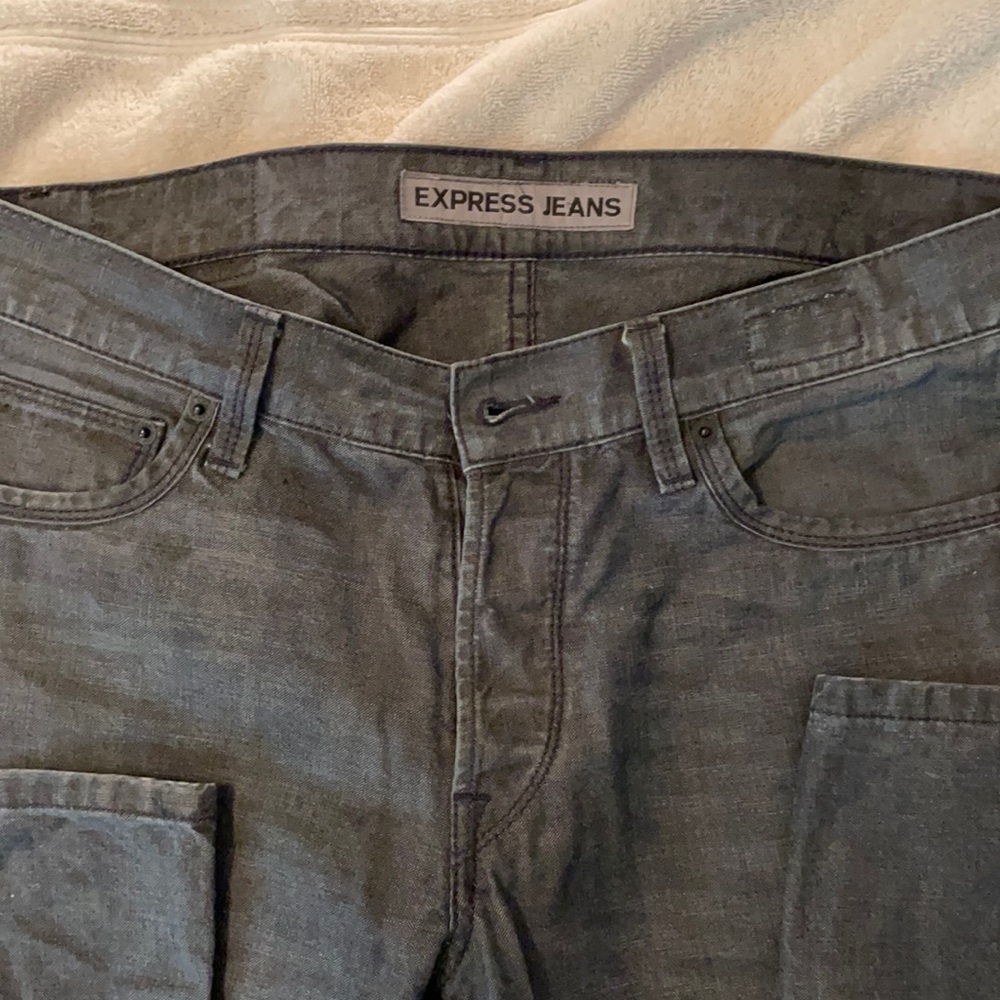 Men’s Express jeans 32X34 Kingston classic fit, straight leg. 7/10